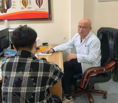双鸭山市|男科医师高朋磊：守护男性健康，专业男科诊疗